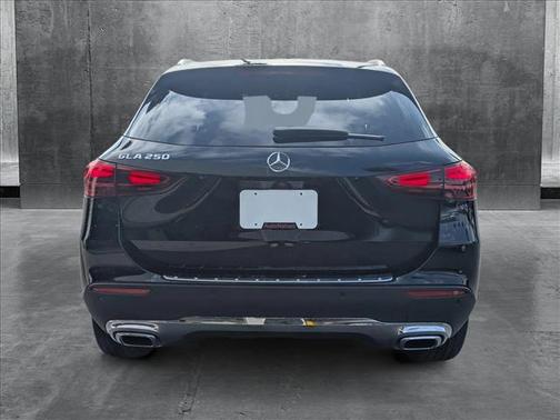 2025 Mercedes-Benz GLA 250 4MATIC