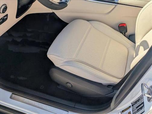 2026 Mercedes-Benz GLC 300 Base