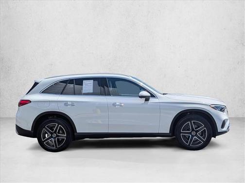 2026 Mercedes-Benz GLC 300 Base