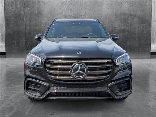 2025 Mercedes-Benz GLS 450 4MATIC