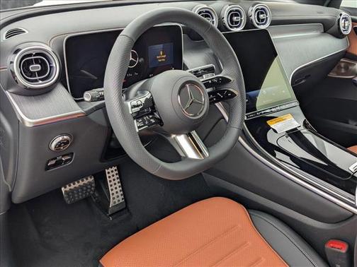 2025 Mercedes-Benz GLC 350e Base