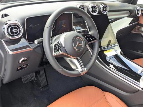 2025 Mercedes-Benz GLC 350e Base