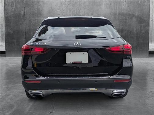 2025 Mercedes-Benz GLA 250 4MATIC