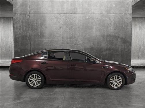 Photo 5 of 24 of 2011 Kia Optima LX