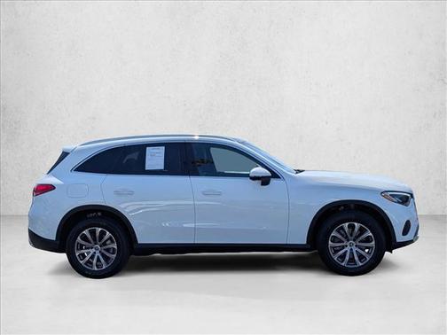 Polar White 2026 Mercedes-Benz GLC 300 4MATIC