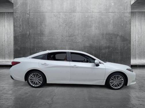 2022 Toyota Avalon Limited