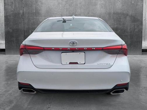 2022 Toyota Avalon Limited
