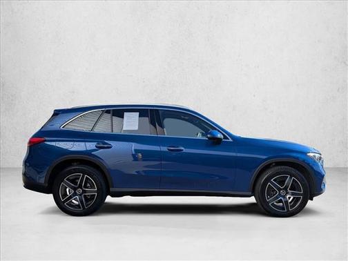 2026 Mercedes-Benz GLC 300 Base