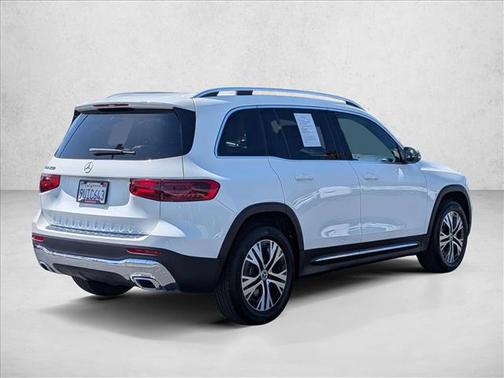 Polar White 2026 Mercedes-Benz GLB 250 Base
