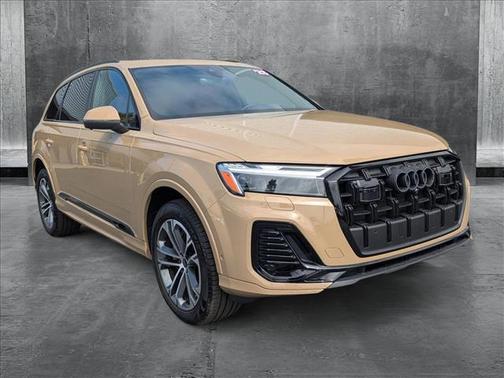 2025 Audi Q7 45 Premium Plus