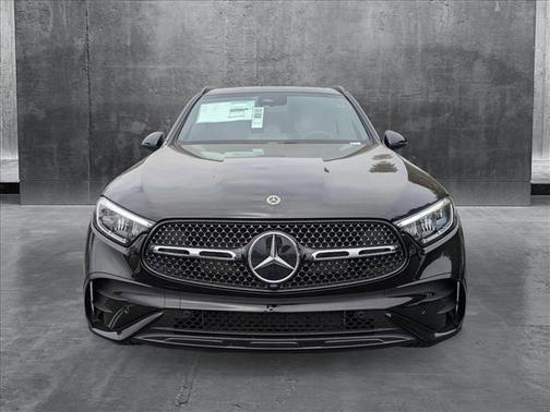 2025 Mercedes-Benz GLC 300 Base