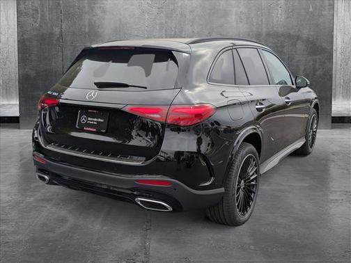 2025 Mercedes-Benz GLC 300 Base