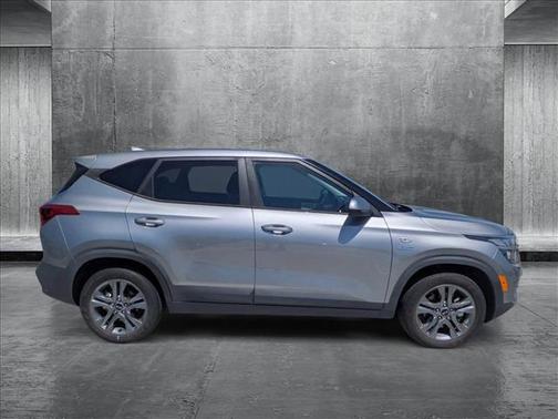 2021 Kia Seltos LX