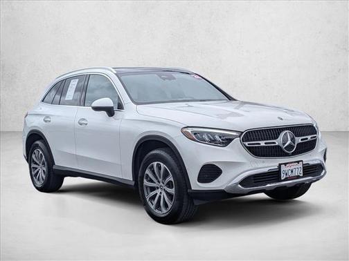 Polar White 2026 Mercedes-Benz GLC 300 4MATIC