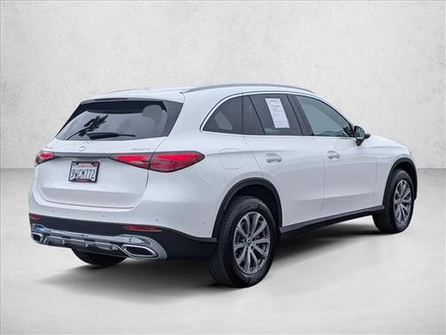 Polar White 2026 Mercedes-Benz GLC 300 4MATIC