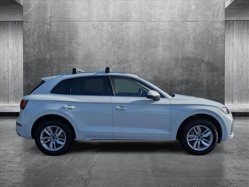 2024 Audi Q5 45 S line Premium