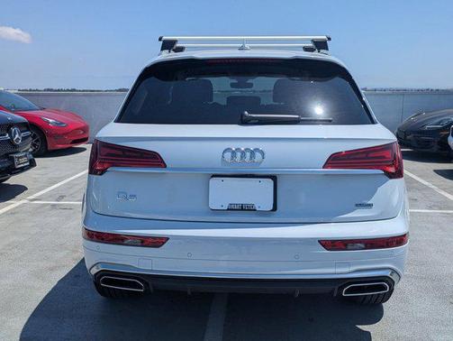 2024 Audi Q5 45 S line Premium