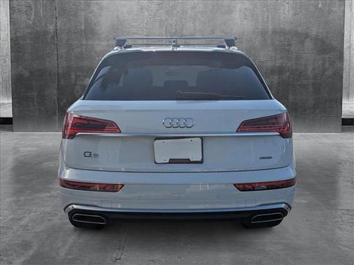 2024 Audi Q5 45 S line Premium