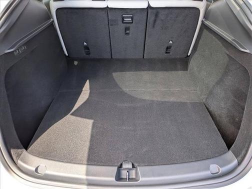 Pearl White Multi-Coat 2023 Tesla Model Y RWD