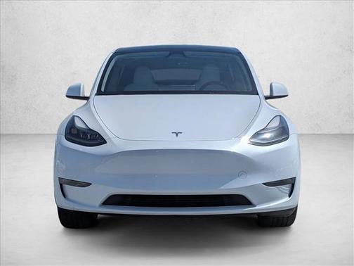 Pearl White Multi-Coat 2023 Tesla Model Y RWD