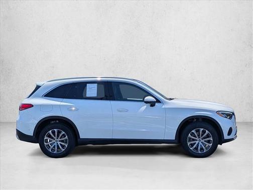 Polar White 2026 Mercedes-Benz GLC 300 4MATIC