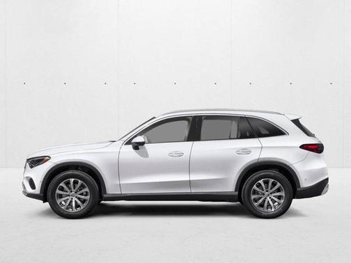 MANUFAKTUR Moonlight White Metallic 2026 Mercedes-Benz GLC 300 Base