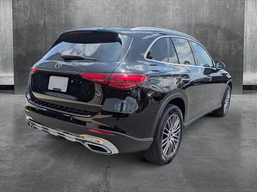 2025 Mercedes-Benz GLC 300 Base