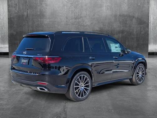 2025 Mercedes-Benz GLS 450 4MATIC