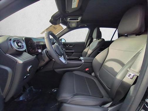 2026 Mercedes-Benz GLC 300 Base