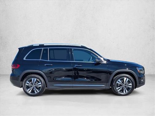 2025 Mercedes-Benz GLB 250 4MATIC