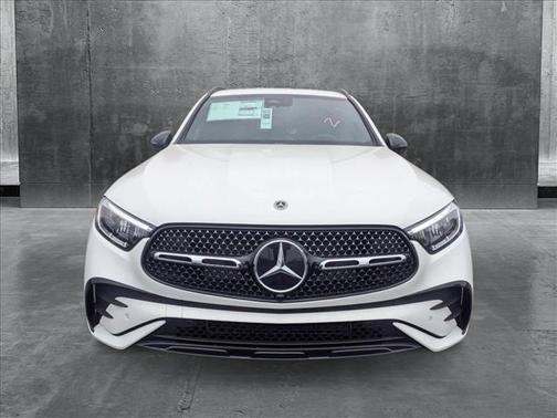 2025 Mercedes-Benz GLC 300 Base