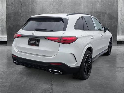 2025 Mercedes-Benz GLC 300 Base