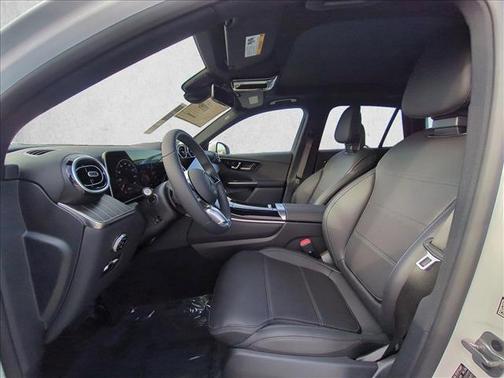 2026 Mercedes-Benz GLC 300 Base