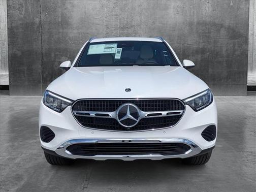 2025 Mercedes-Benz GLC 350e Base