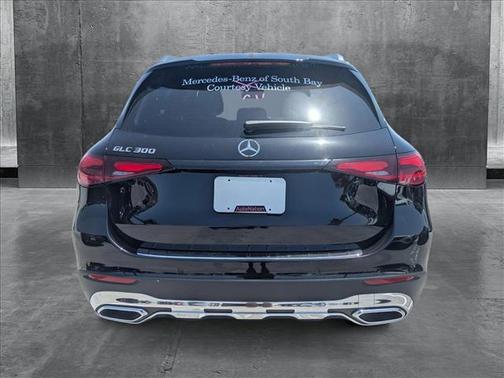 2025 Mercedes-Benz GLC 300 Base