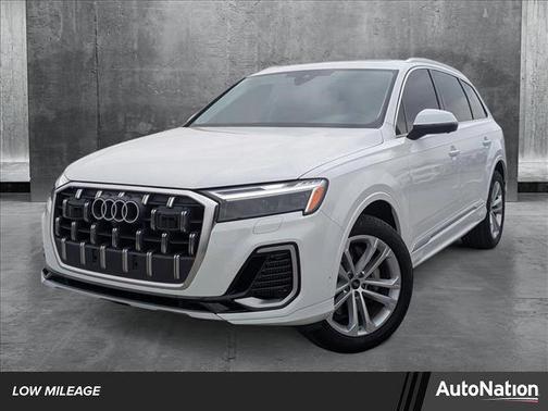 2025 Audi Q7 55 Premium