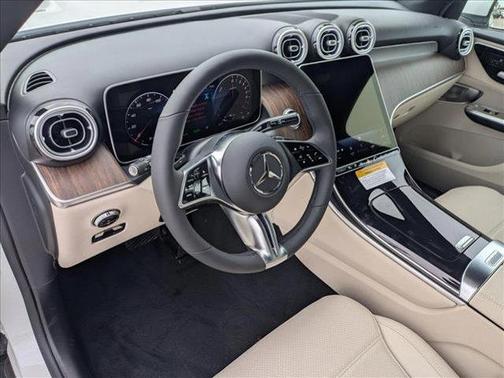 2025 Mercedes-Benz GLC 350e Base