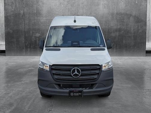 2025 Mercedes-Benz Sprinter 2500 Standard Roof