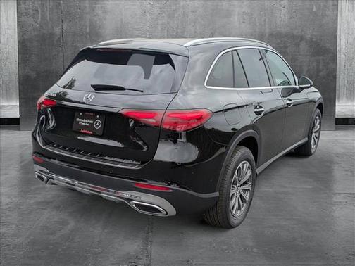 2025 Mercedes-Benz GLC 300 Base