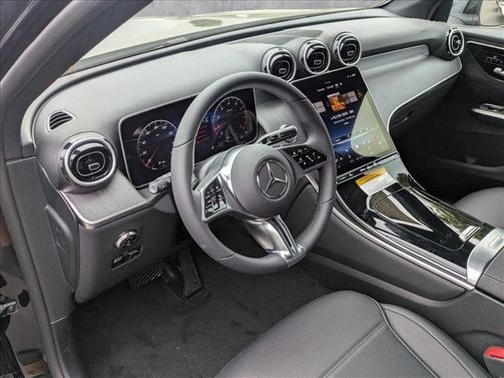 2025 Mercedes-Benz GLC 300 Base