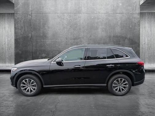 2025 Mercedes-Benz GLC 300 Base