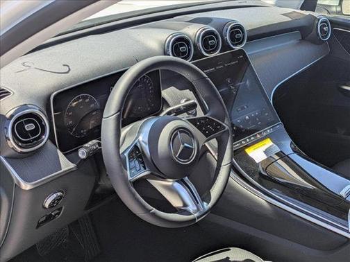 2025 Mercedes-Benz GLC 350e Base