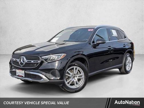 2025 Mercedes-Benz GLC 300 Base