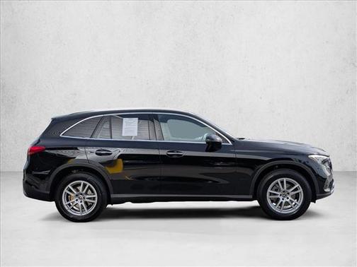 2025 Mercedes-Benz GLC 300 Base