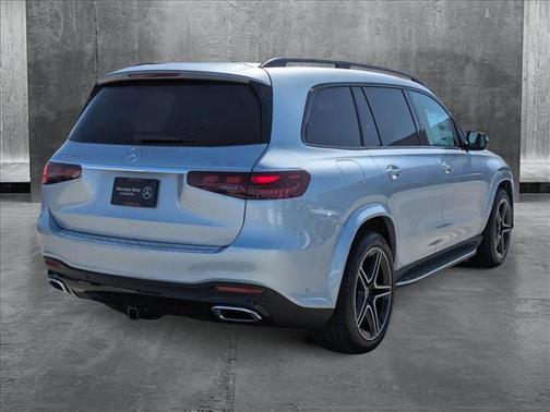 2025 Mercedes-Benz GLS 450 4MATIC