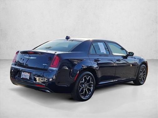 2016 Chrysler 300 S