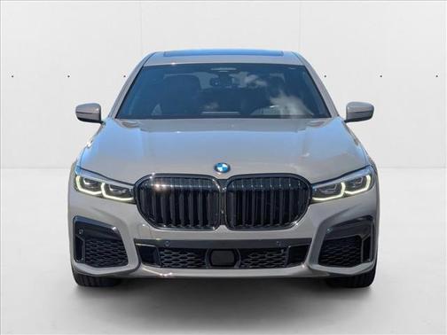 2022 BMW 750 i xDrive