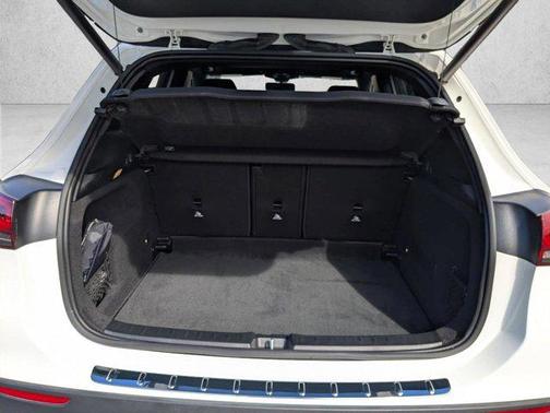 Polar White 2022 Mercedes-Benz GLA 250 Base