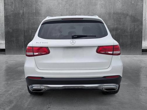 2018 Mercedes-Benz GLC 300 Base