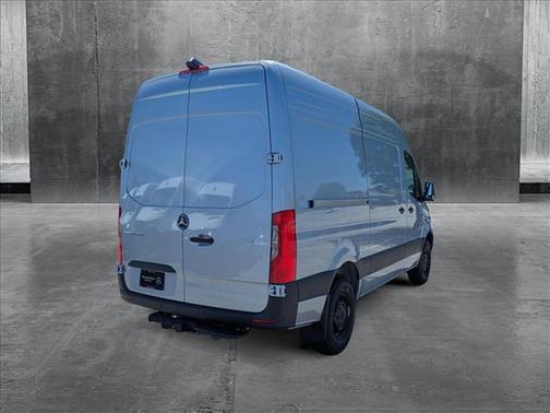 2025 Mercedes-Benz Sprinter 2500 Standard Roof